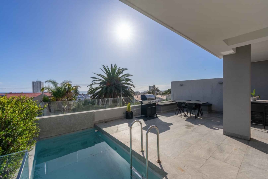 2 Bedroom Property for Sale in Fresnaye Western Cape